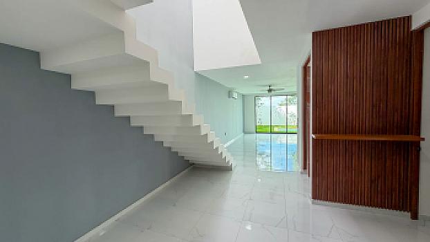 Casa Nueva en Venta en Parque Central Cholul | 3 Hab. + Estudio