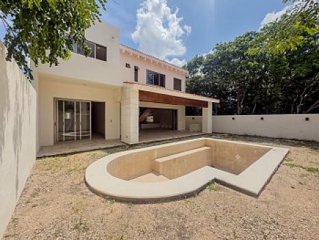 Casa Nueva en Venta | Parque Central Cholul