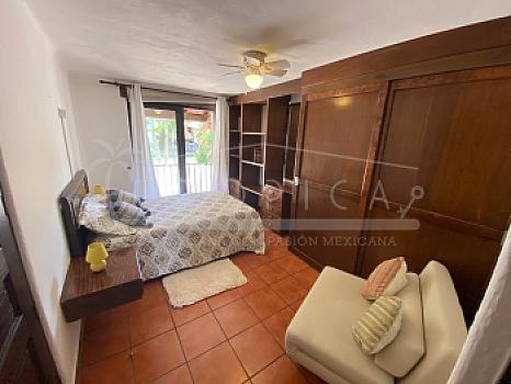 House in a complex 500 meters from the beach