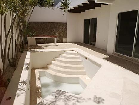 Casa de 4 recámaras y 4 baños en SM 17, Cayo Centro