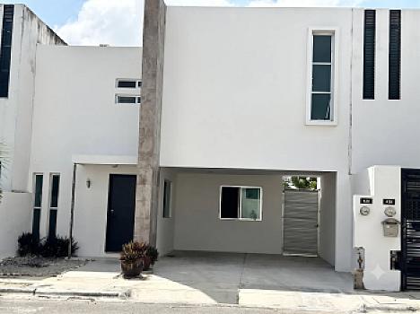 EN RENTA CASA EN PRIVADA DE ALTABRISA CON ALBERCA SIN MUEBLES O AMUEBLADA 3 RECÁMARAS 2.5 BAÑOS