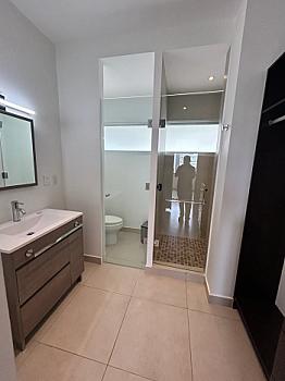 Depa Amueblado en Oceana Vía Montejo | Piso 5 - Vista Norte 2 RECÁMARAS CERCA HARBOR GALERIAS 60 NORTE
