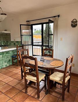 Departamento en primer piso con vista a la Parroquia