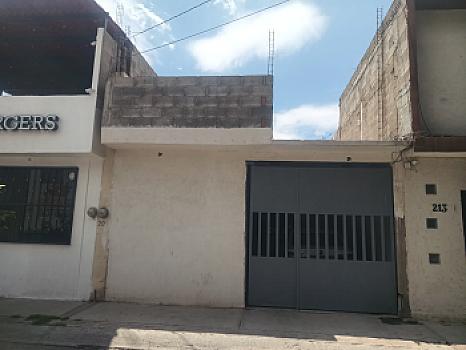 Venta de vivienda. Muy céntrica a vialidades principales
