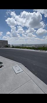 Terreno en Querétaro en fraccionamiento privado.