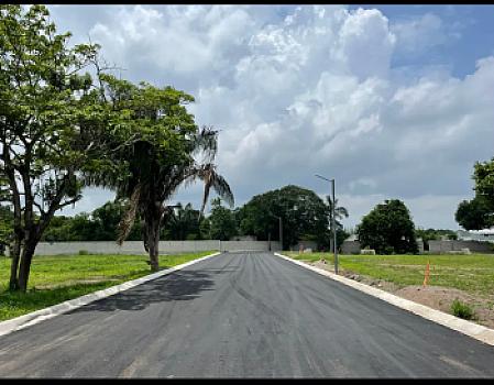 Pre-sale lots from 150 m2