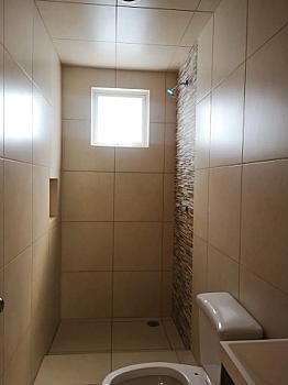 CASA EN VENTA, A 15 MIN DE GALERIAS METEPEC. UBICADA EN RESIDENCIAL QUINTO SOL.