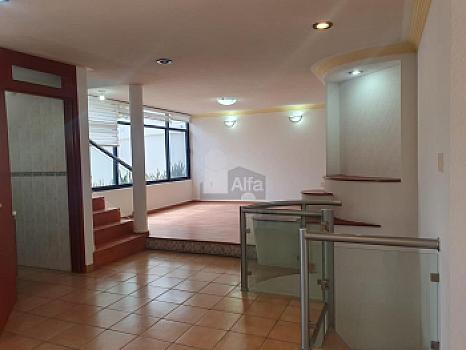 Casa en venta en Gran Jardín frente a área verde | 380 m²