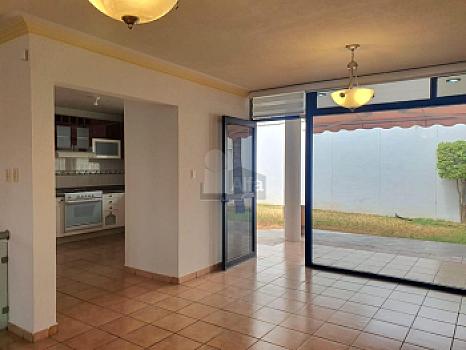 Casa en venta en Gran Jardín frente a área verde | 380 m²
