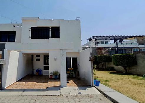 Venta de casa en Col. Gavilanes en la ciudad de Puebla, muy cerca de CU