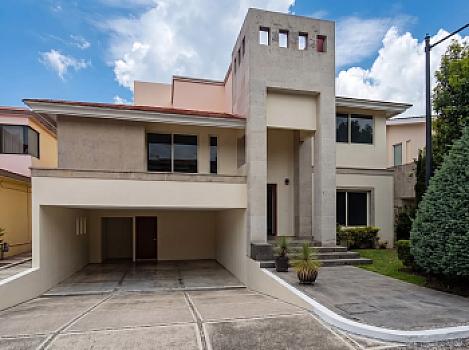 Fabulosa Casa en La Providencia Metepec