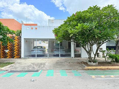 Casa en Venta en Las Américas II, Mérida | Avenida Principal