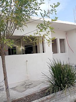 Bonita casa de 1 pta.  en vale los encinos Cadereyta Jiménez nuevo leon