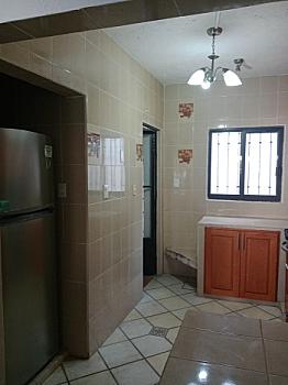 Hermosa casa con 4  recamaras.