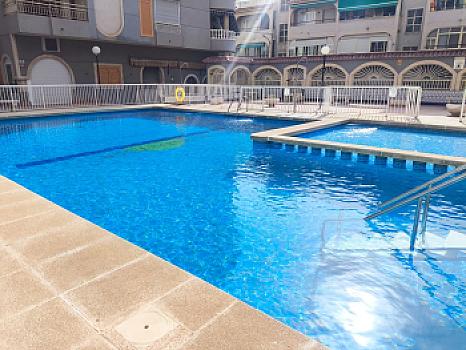 Apartamento de 3 dormitorios en Acequión, Torrevieja, a 200 metros de la playa