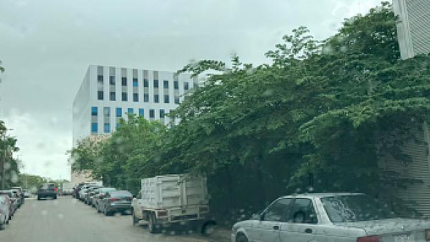 Venta Unico Terreno zona Cumbres residencial, comercial, servicios u oficinas hasta 8 víveres