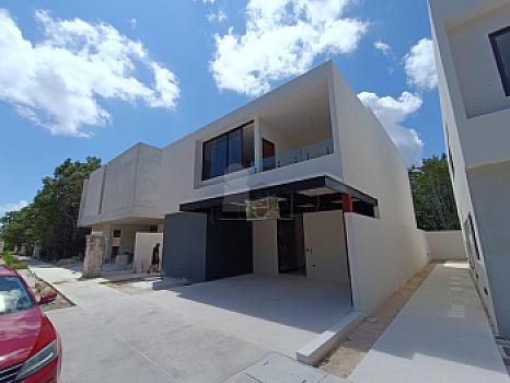 Casa en Venta – Residencial LOSANTOS, Cancún, Quintana Roo
