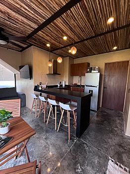 Venta estudio totalmente amueblado y equipado con Alberca y jacuzzi a 5 min de la playa y Av Kukulcan