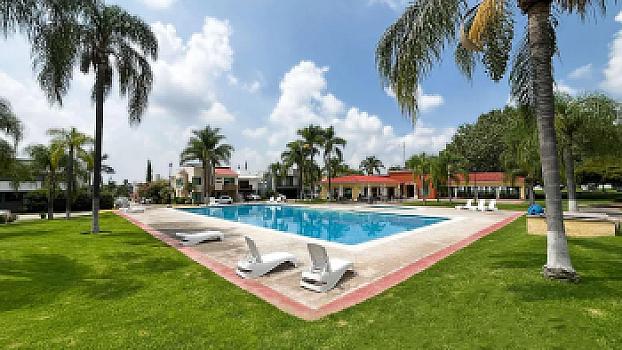 Hermosa Casa en San Martín del Tajo, Tlajomulco. 362 Mts.