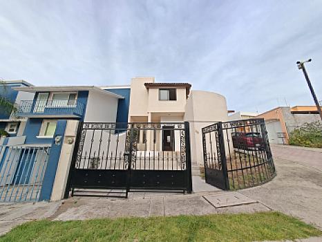 Casa Arboledas del Parque. 3 recámaras