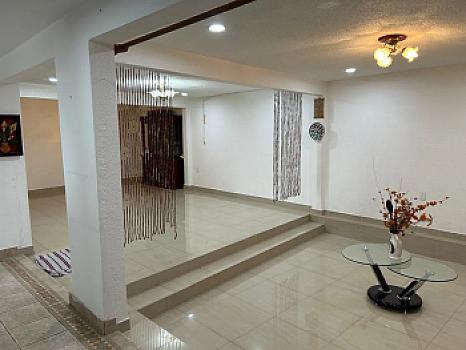ESPACIOSA CASA A LA VENTA EN IZTAPALAPA