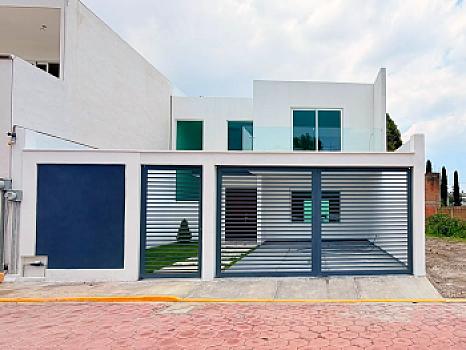 CASA EN VENTA CHOLULA ZONA EXPLANADA