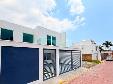 CASA EN VENTA CHOLULA ZONA EXPLANADA