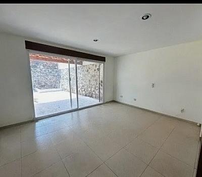 5 habitaciones,60 m2 de jardín.Tu hogar te espera