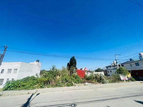 TERRENO EN VENTA EN ESQUINA ZONA PLAZA SAN DIEGO CHOLULA PUEBLA