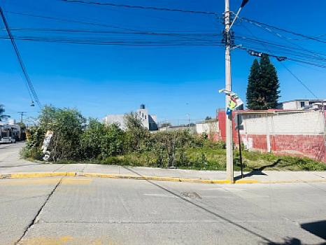 TERRENO EN VENTA EN ESQUINA ZONA PLAZA SAN DIEGO CHOLULA PUEBLA