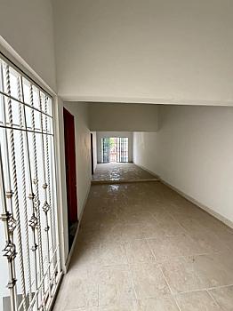 🏡 ¿Buscas una casa amplia en Durango con recámara en planta baja y un gran patio?