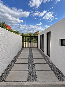 CASA EN VENTA  COL ODISEA  SANTA MARIA ATZOMPA