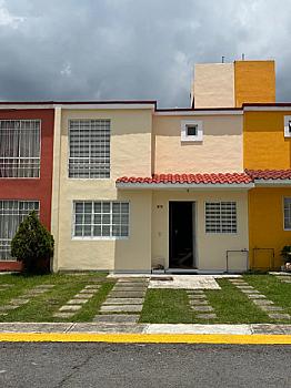 CASA EN  VENTA ,  FRACC PRIVADA DE LAS HACIENDAS, ZONA ZINACANTEPEC, EDO MEX. APLICAN CREDITO HIPOTECARIOS EN GENERAL