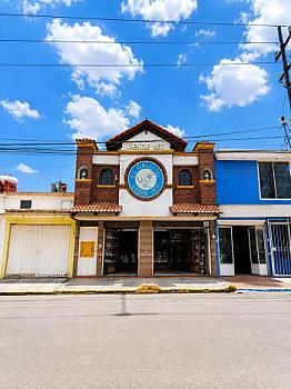 LOCAL COMERCIAL EN VENTA CON DEPARTAMENTO O ESPACIOS COMERCIALES EN PLANTA ALTA EN PILARES TOLUCA