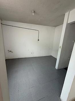 LOCAL COMERCIAL EN VENTA CON DEPARTAMENTO O ESPACIOS COMERCIALES EN PLANTA ALTA EN PILARES TOLUCA