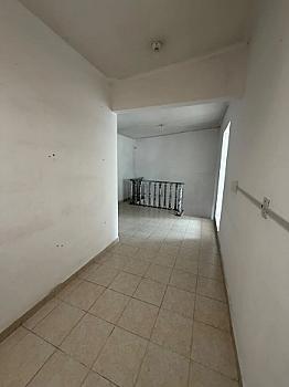 LOCAL COMERCIAL EN VENTA CON DEPARTAMENTO O ESPACIOS COMERCIALES EN PLANTA ALTA EN PILARES TOLUCA