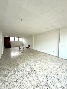 EDICICIO EN VENTA EN EL CENTRO DE TOLUCA A UN COSTADO DE LOS PORTALES EXCELENTE INVERSION