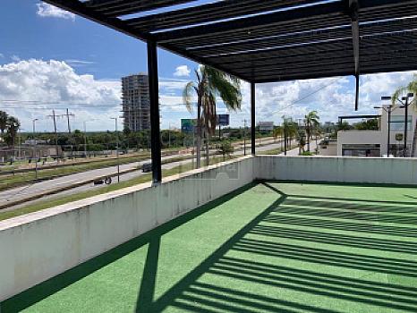 Oficina Comercial de 90mts y 45mts terraza en Plaza Comercial Céntrica – Blvd. Luis Donaldo Colosio,