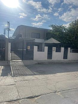 CASA SÚPER AMPLIA EN LAS ARBOLEDAS! 4-5 RECÁMARAS