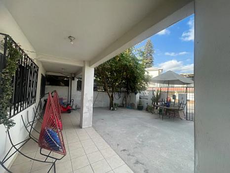 CASA SÚPER AMPLIA EN LAS ARBOLEDAS! 4-5 RECÁMARAS