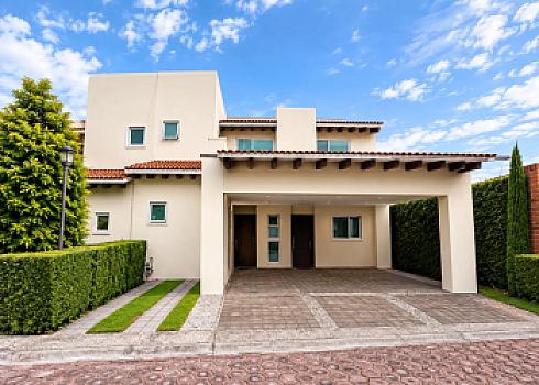 CASA EN VENTA, RESIDENCIAL SAUCES, METEPEC, ESTADO DE MEXICO