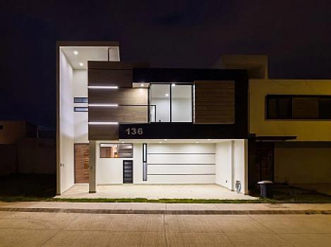 RESIDENCIA DE LUJO DISEÑO INTELIGENTE, NUEVA A ESTRENAR!!! CONDOMINIO CON VIG 24/7
