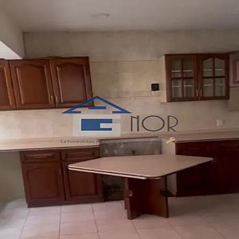 Venta de casa en la Roma Sur, paca habitarla o negocio.
