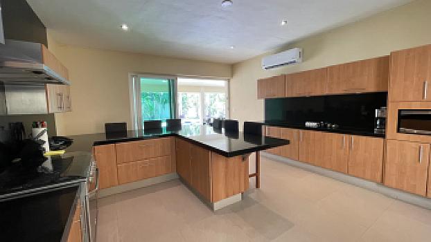 House for rent villa magna Cancún Quintana Roo.