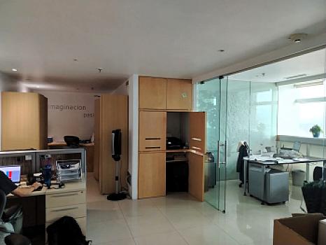 Oficina EN VENTA Piso 42 del WTC ofrece exclusividad y privacidad
