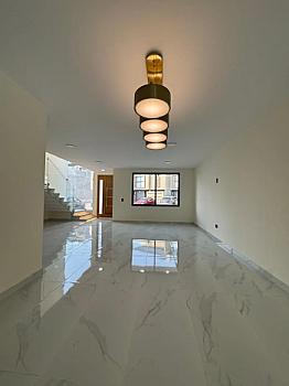 Casa en venta en San Mateo Atenco, Edo Mex;  3 recámaras, jardín y terraza. Aplican Creditos Hipotecarios en General.