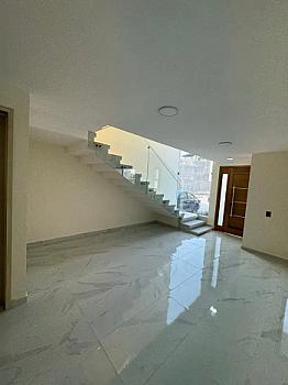 Casa en venta en San Mateo Atenco, Edo Mex;  3 recámaras, jardín y terraza. Aplican Creditos Hipotecarios en General.