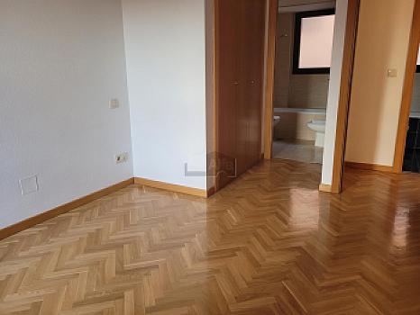 Penthouse for sale in LAS TABLAS, Madrid, Madrid