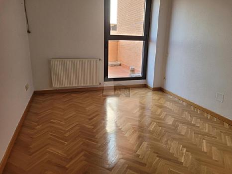Penthouse for sale in LAS TABLAS, Madrid, Madrid