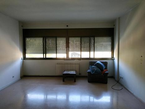 Apartment for sale in center, Sant Vicenç dels Horts, Barcelona